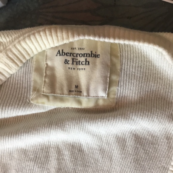 Abercrombie & Fitch sweater - Picture 1 of 3