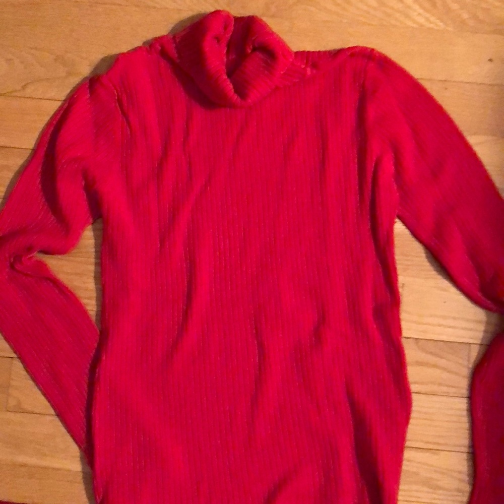 Red turtleneck cotton