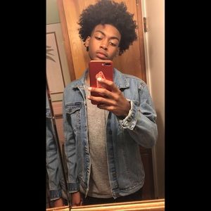 Meet your Posher, Caleb