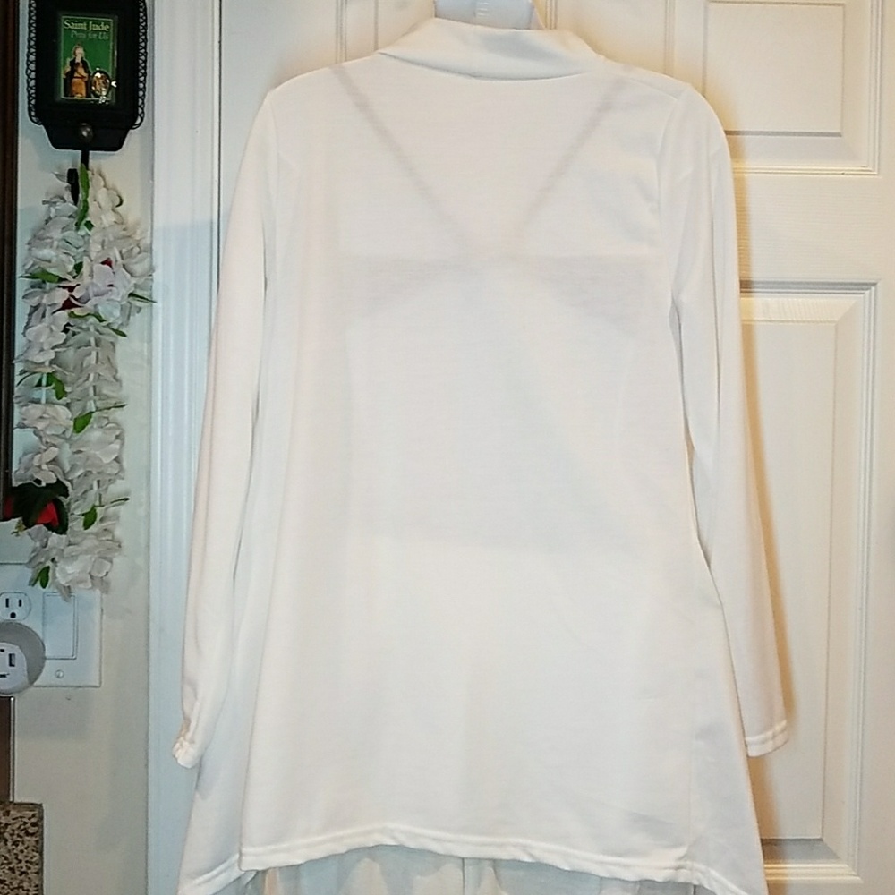 Poncho - Picture 3 of 4