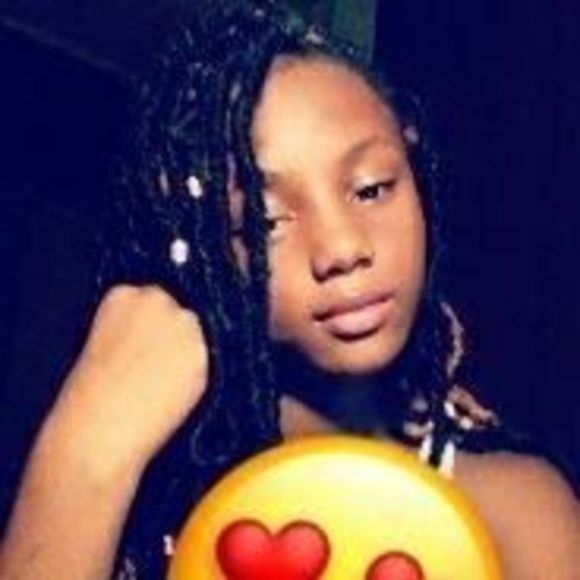 Meet your Posher, Nadia - Picture 1 of 1