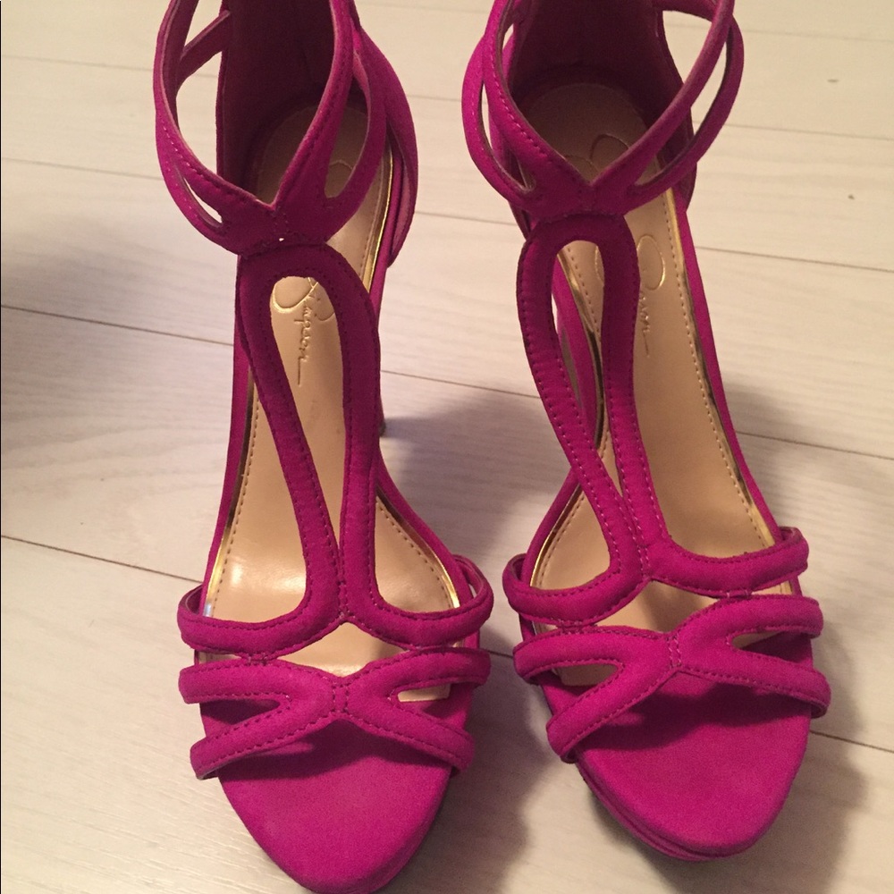 Jessica Simpson stacked-platform sandal. - Picture 2 of 5