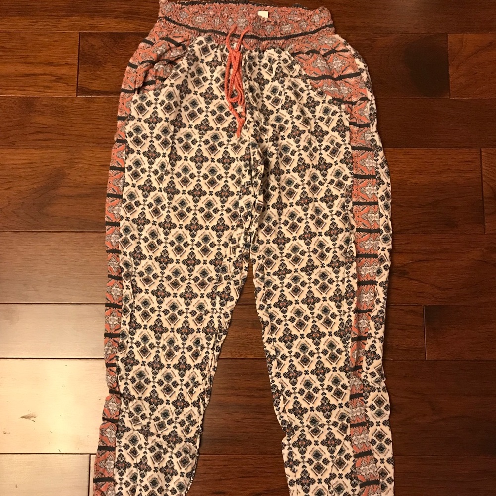 -3 for $20 Sale- American Eagle Joggers w/ Pockets