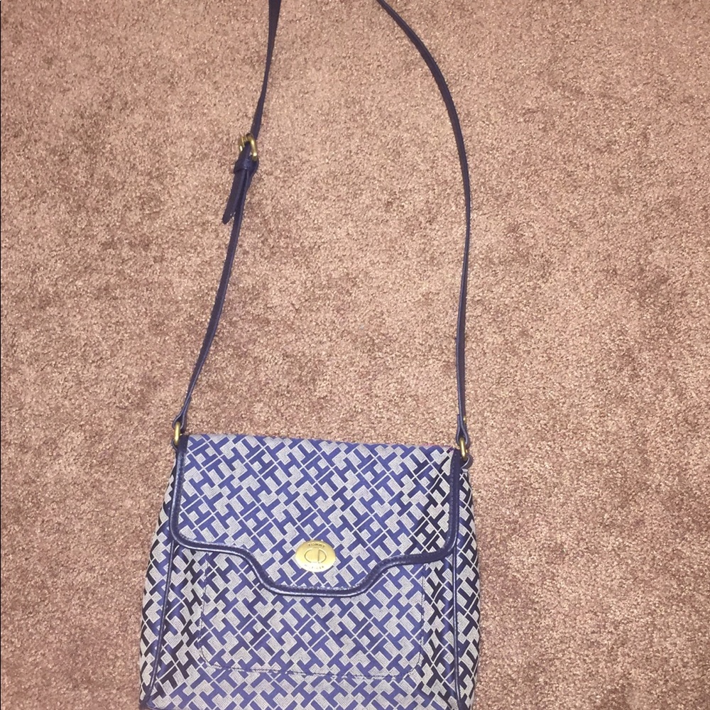 Tommy Hilfiger Adjustable Crossbody Purse