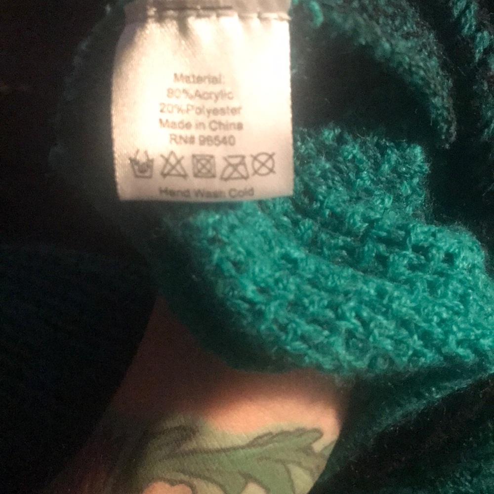 ⛄️☃️INFINITY SCARF⛄️☃️ - Picture 3 of 3