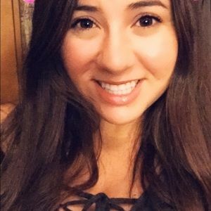 Meet your Posher, Farrah