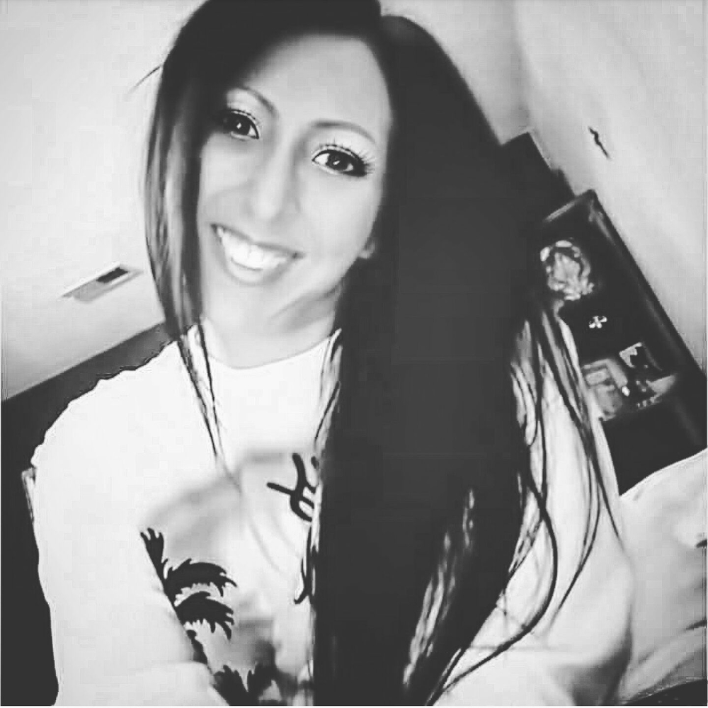 Meet your Posher, Cortney