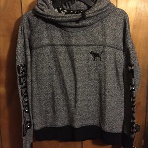 VS Sweater