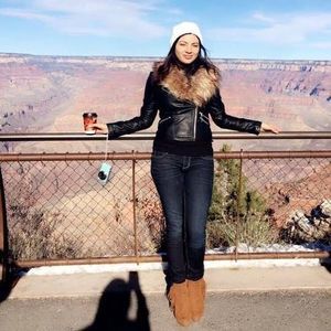 Meet your Posher, Lex