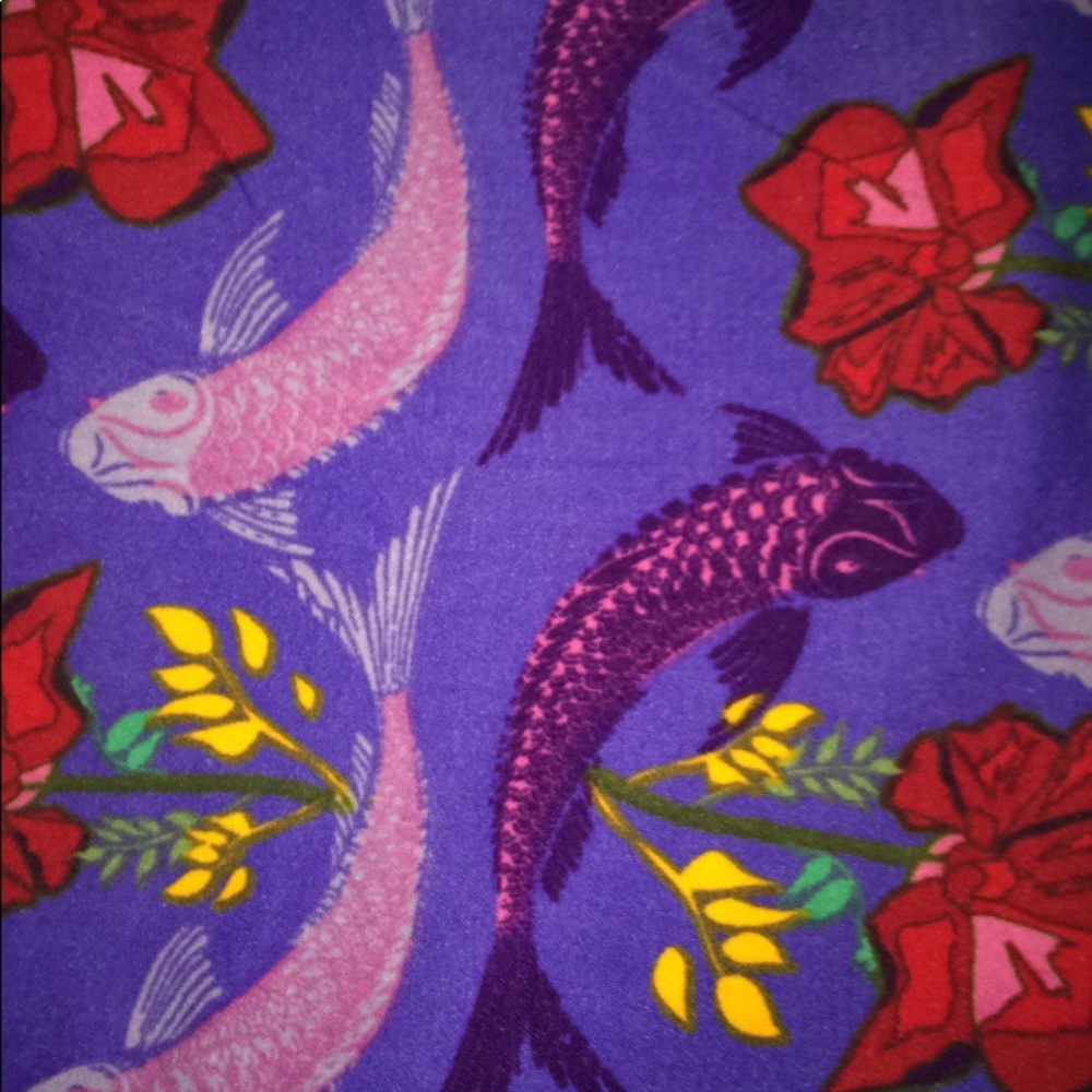 TC LULAROE HTF Pieces Print