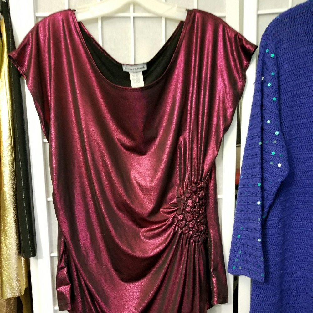 Asymmetric red metallic knit evening top