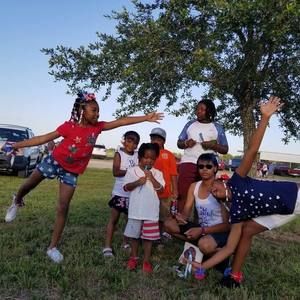 Meet your Posher, Myeisha