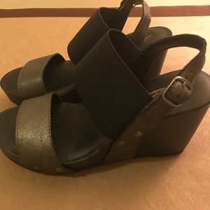 Black Lucky Brand wedges