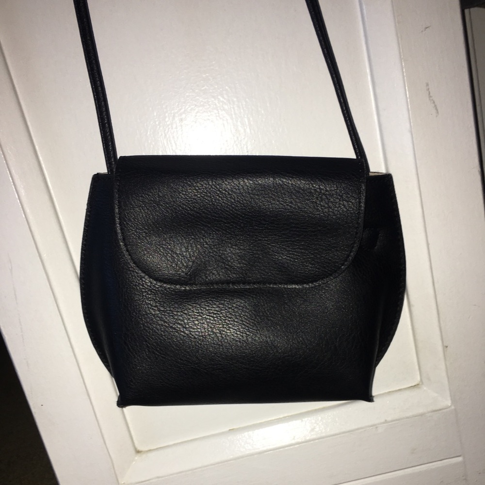 Black Crossbody