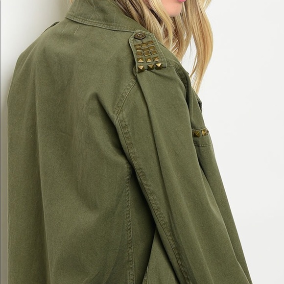 🎉SALE🎉✨Olive Utility Jacket✨ - Picture 2 of 2