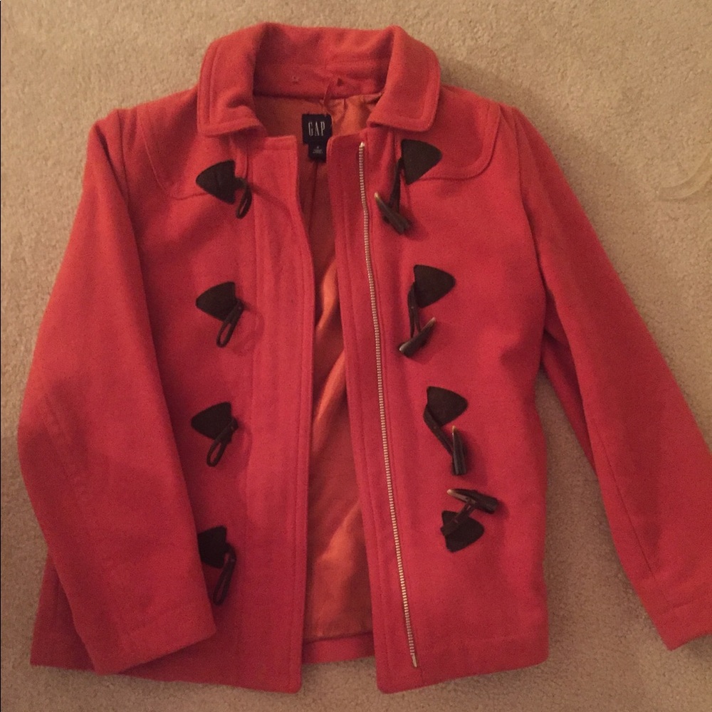 Gap toggle jacket.  SIZE small. Lining is 