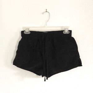 ➰ Forever 21 Black Corduroy Shorts