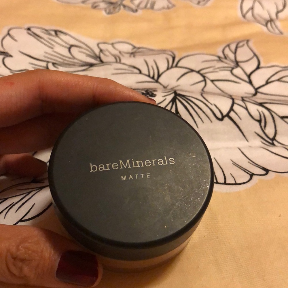 Bare minerals matte powder foundation