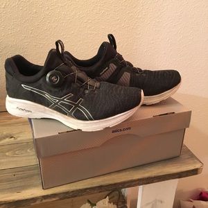 ASICS Dynamis with boa