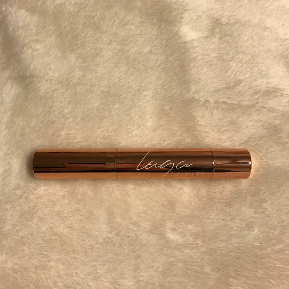 Laqa & Co. Cloud lips 👄