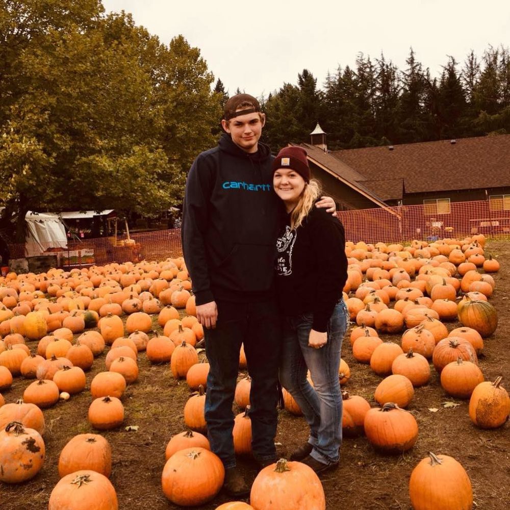 Meet your Posher, Kennah