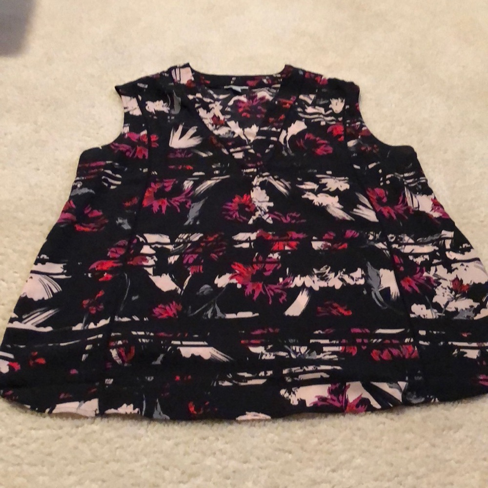 Floral print blouse