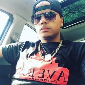 Meet your Posher, Luis