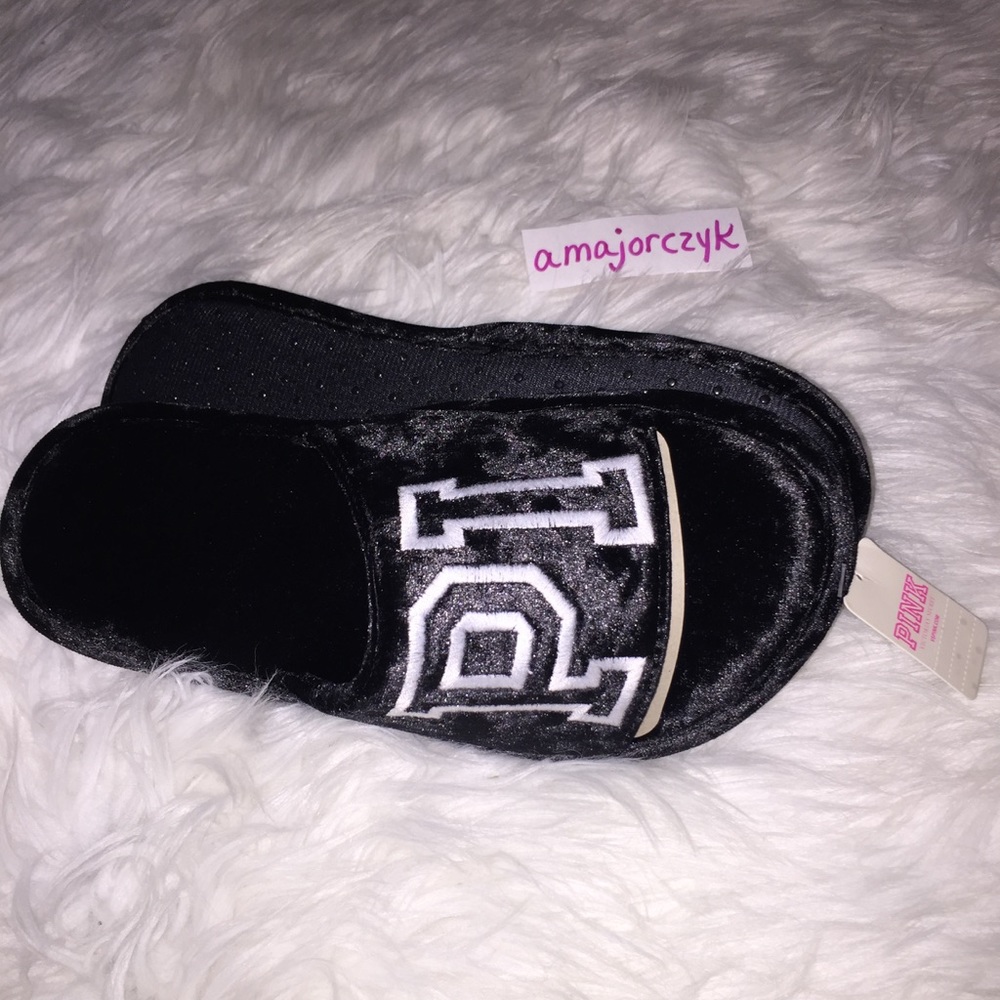 M VELVET VS PINK SLIPPERS NEW BLACK - Picture 4 of 4