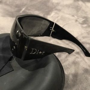 Black Dior glasses