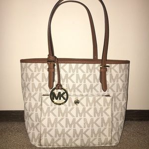 Barely Used Michael Kors Jet Set Tote