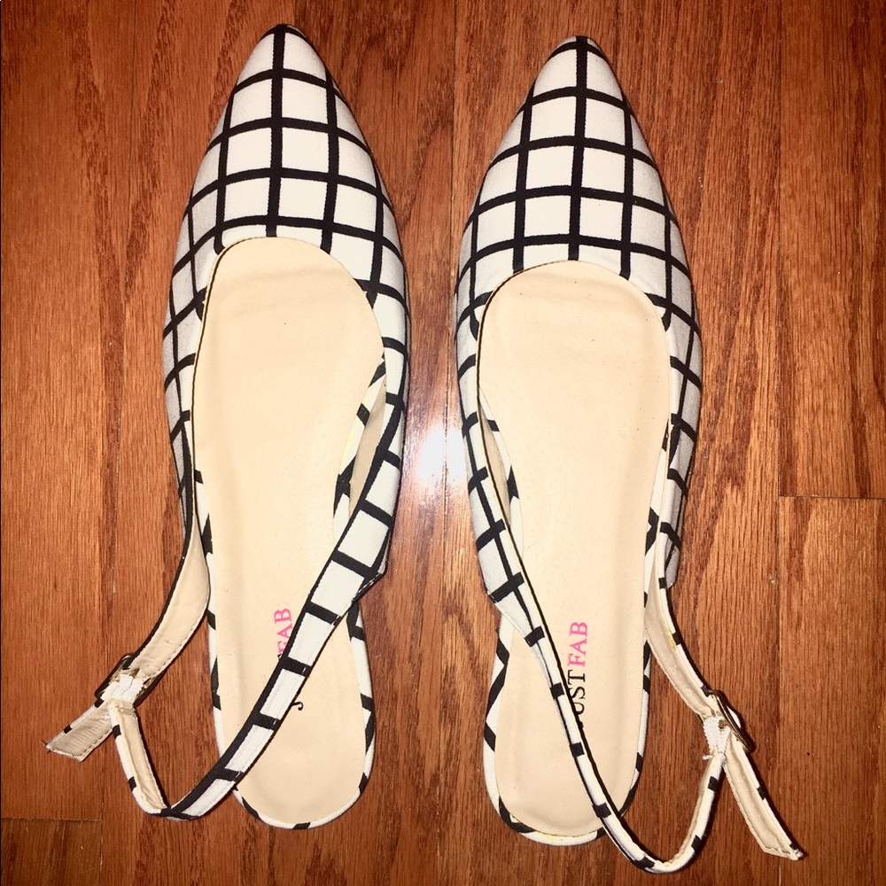Cute Black & White Pointed-Toe Shoes