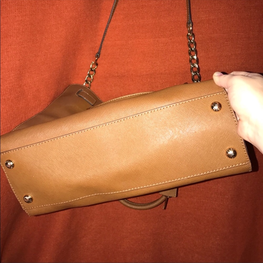 Michael Kors Brown Leather Hamilton Tote! - Picture 4 of 8