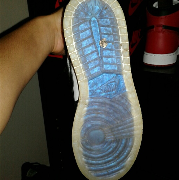 Shoes - Picture 4 of 5