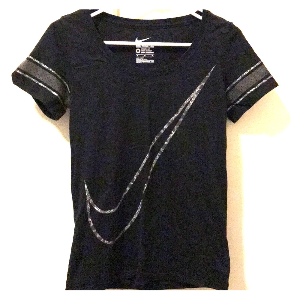 Nike Athletic cut T-shirt