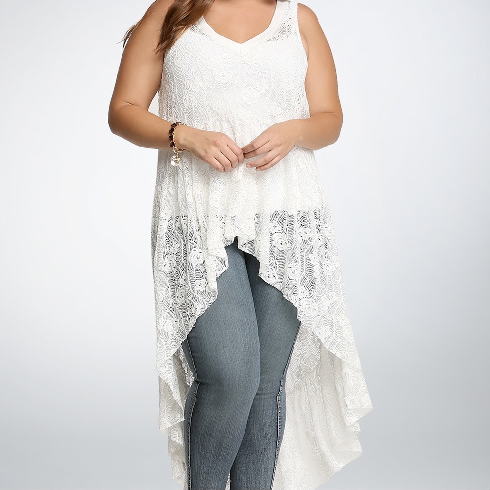 NWOT Torrid Extreme Hi Lo Floral Lace Vest/Top