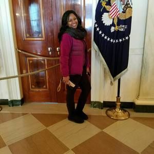 Meet your Posher, Alexis