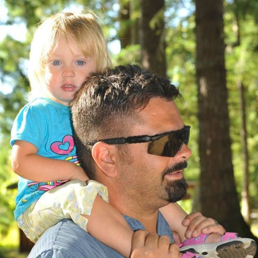 Meet your Posher, Travis