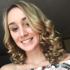 Meet your Posher, Lexie