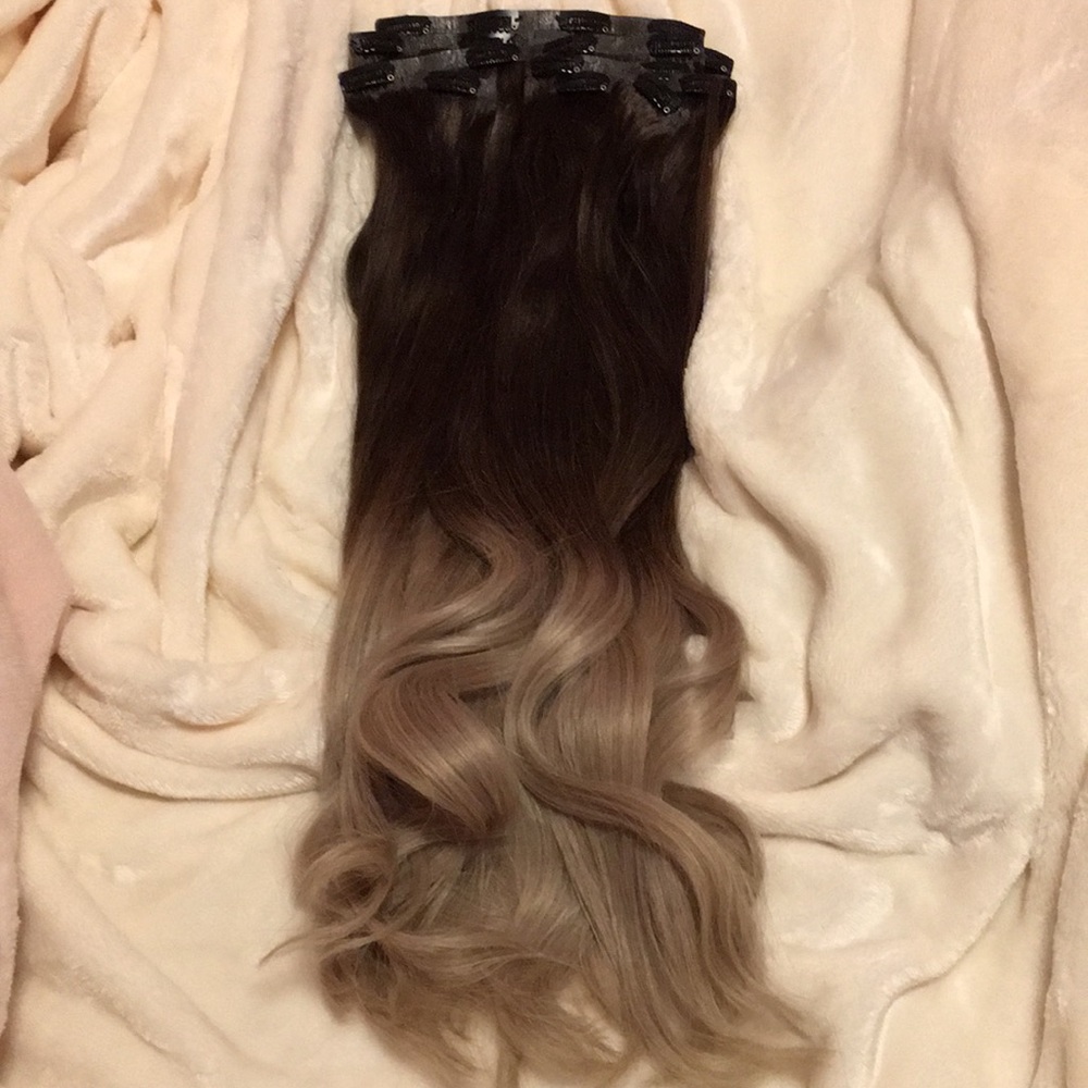 Ombré human hair extensionsSOLD
