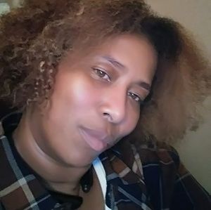 Meet your Posher, Carla