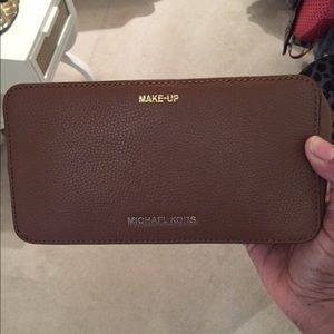 Michael kors makeup bag