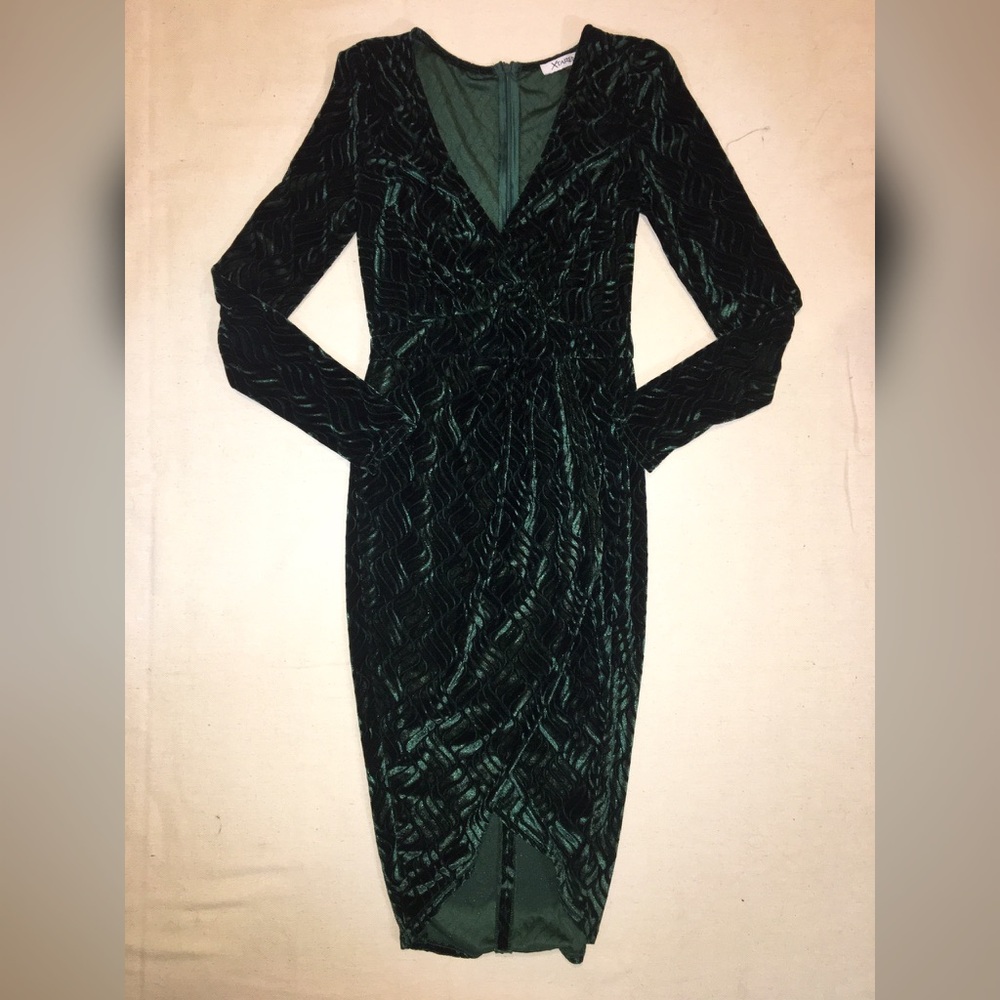 Forest Green Velvet dress 💫