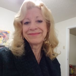 Meet your Posher, Carol