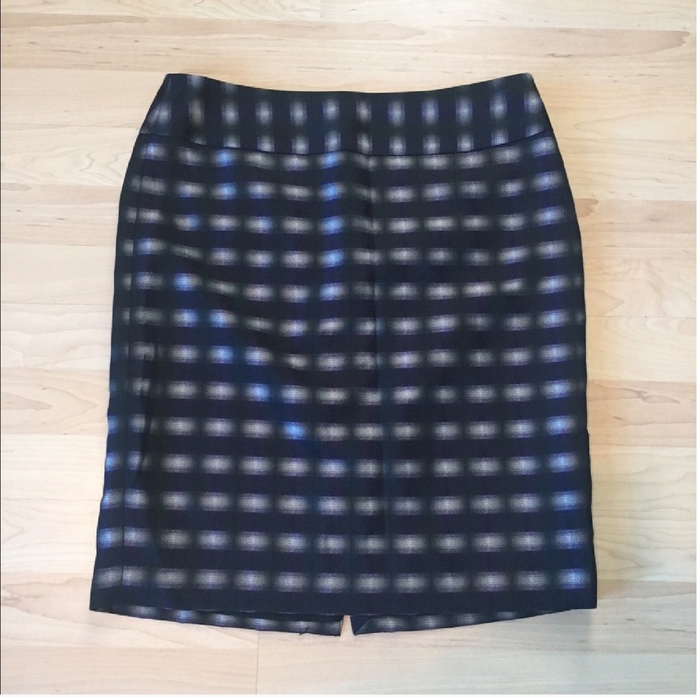 The Limited Pencil Skirt