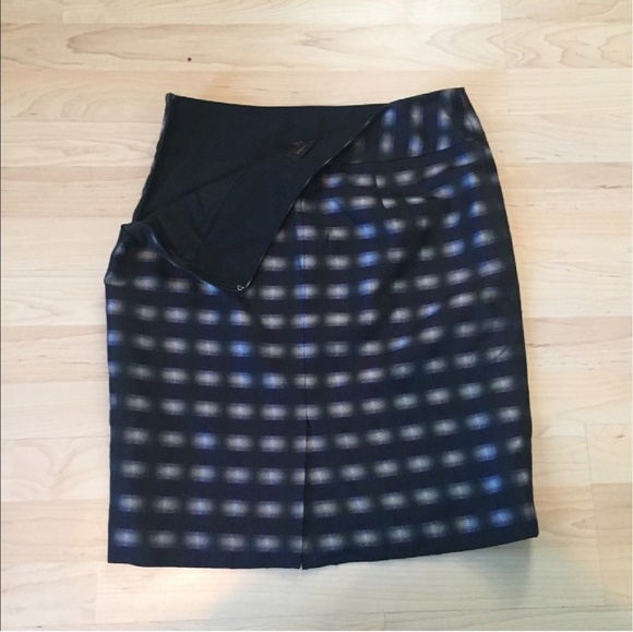 The Limited Pencil Skirt - Picture 2 of 5