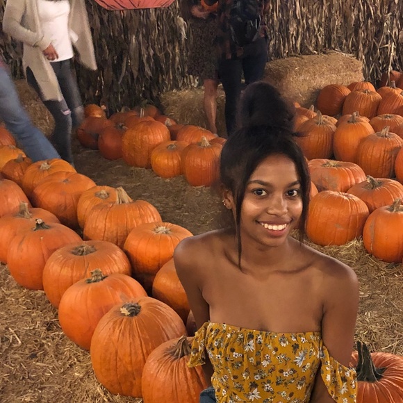 Meet your Posher, Essence - Picture 1 of 1