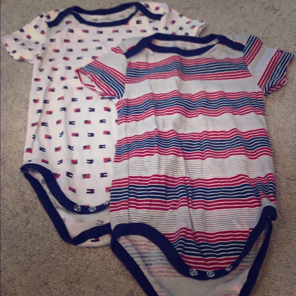 Tommy Hilfiger Onesie Set