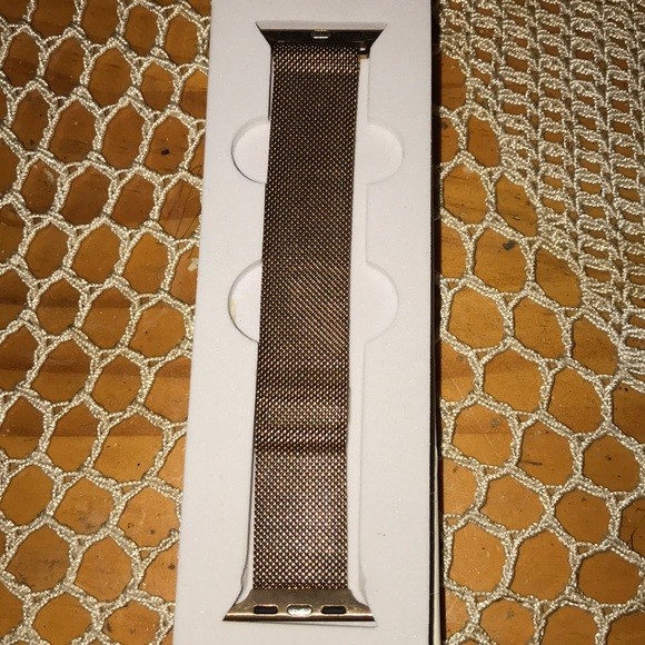 Gold Apple Watch 38mm - Picture 1 of 1