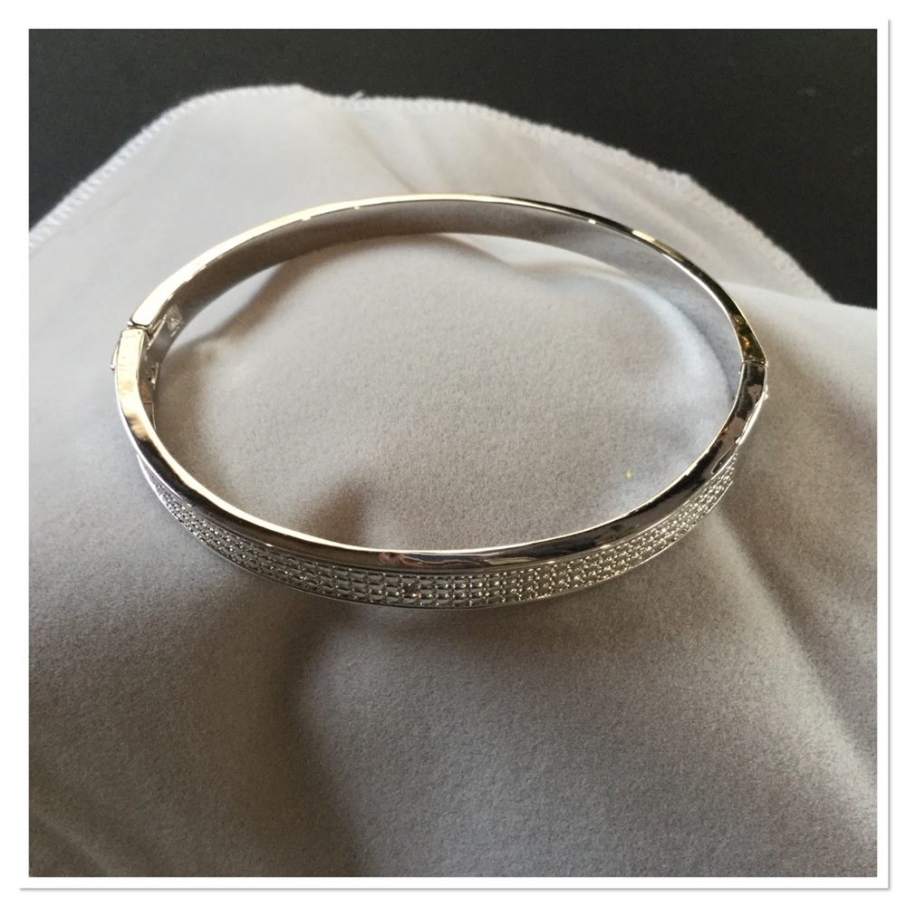 Texture Bangle - Picture 3 of 3
