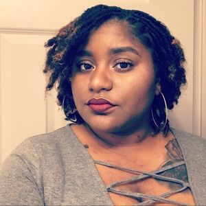 Meet your Posher, Sabrina